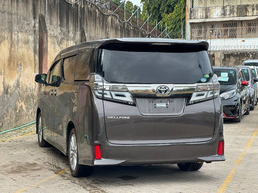 2019 Toyota Vellfire