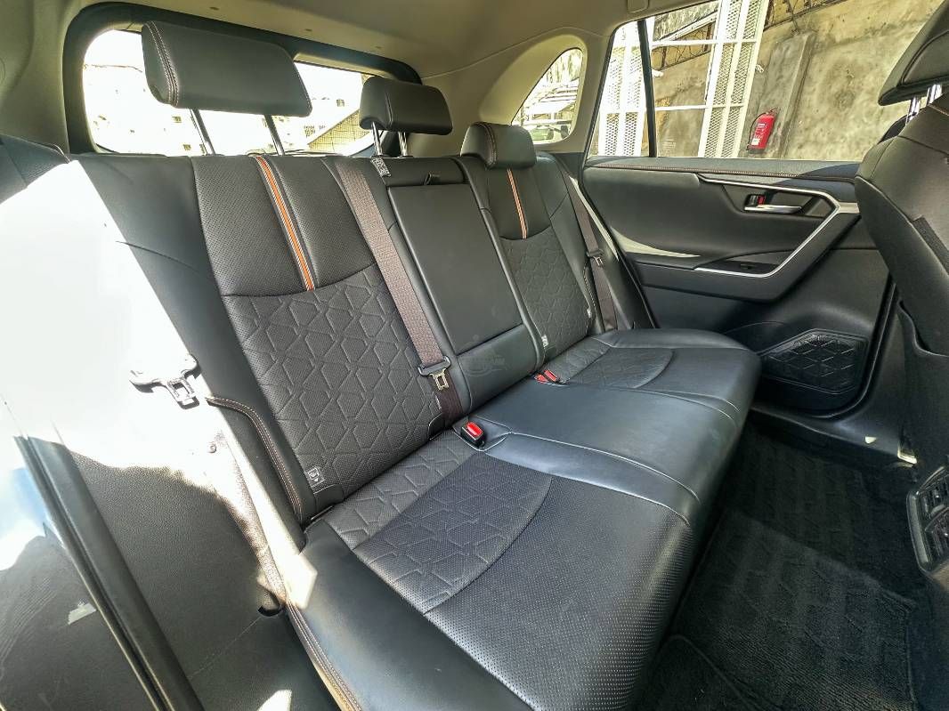 2019 Toyota RAV4 in grey, photo 12 of 12, for sale in Kenya (Ref T19-03561)