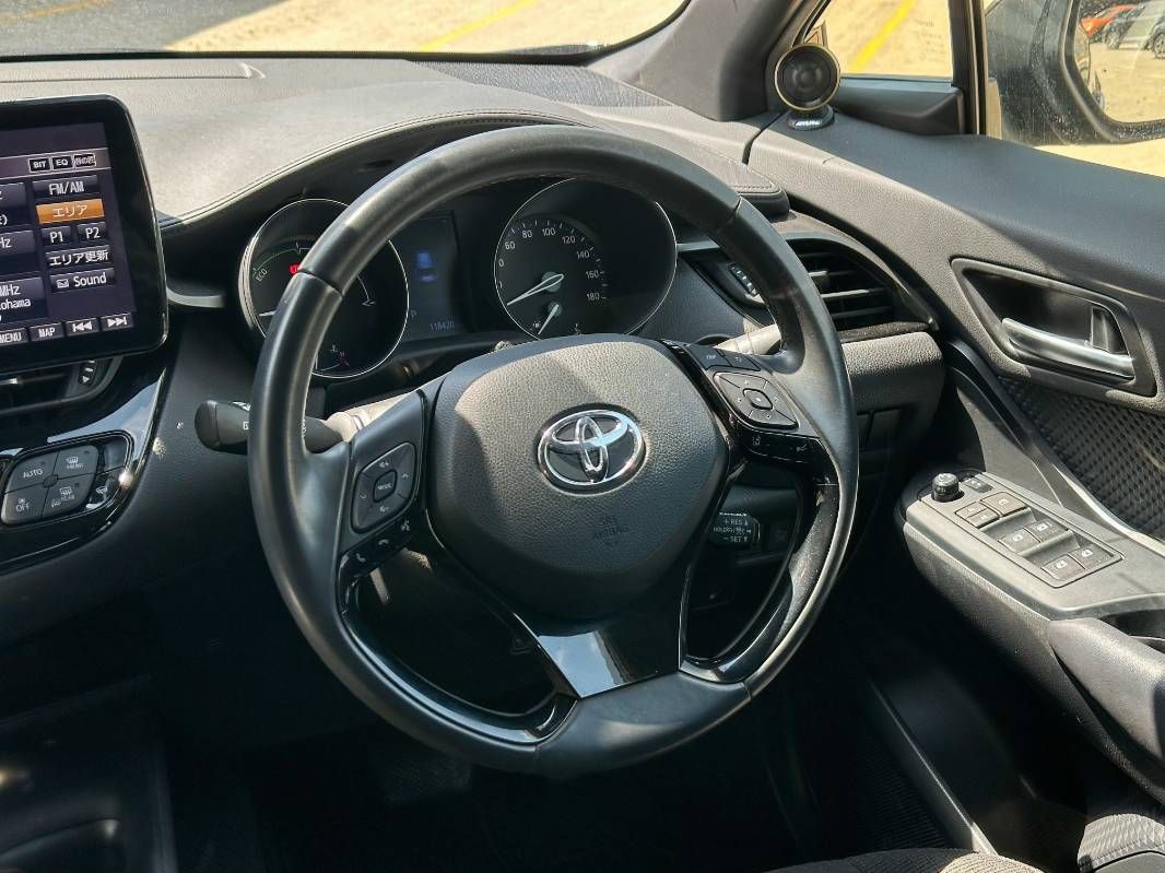 2019 Toyota C-Hr in black, photo 9 of 12, for sale in Kenya (Ref T19-74729)