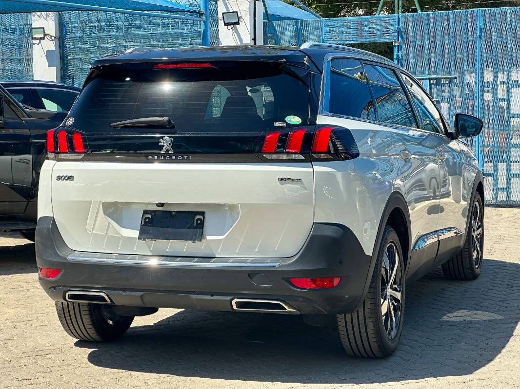2020 Peugeot 5008