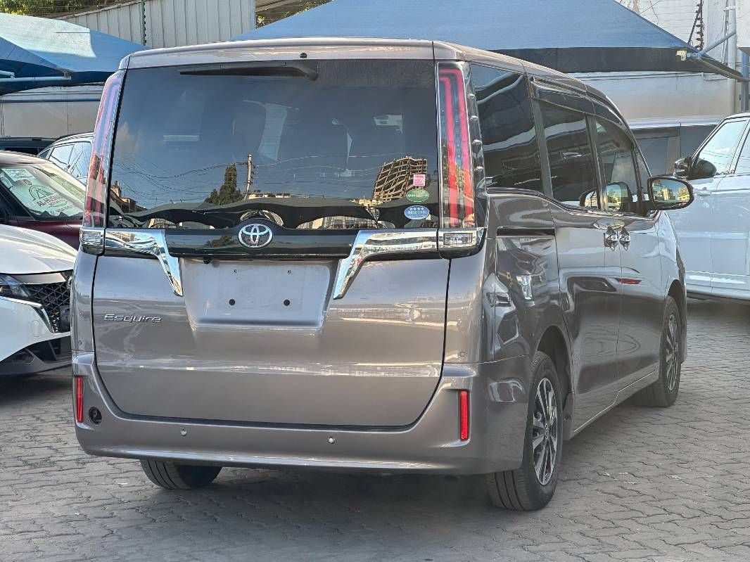 2019 Toyota Esquire