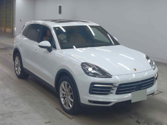 2019 Porsche Cayenne in white, photo 1 of 3, for sale in Kenya (Ref P19-35385)