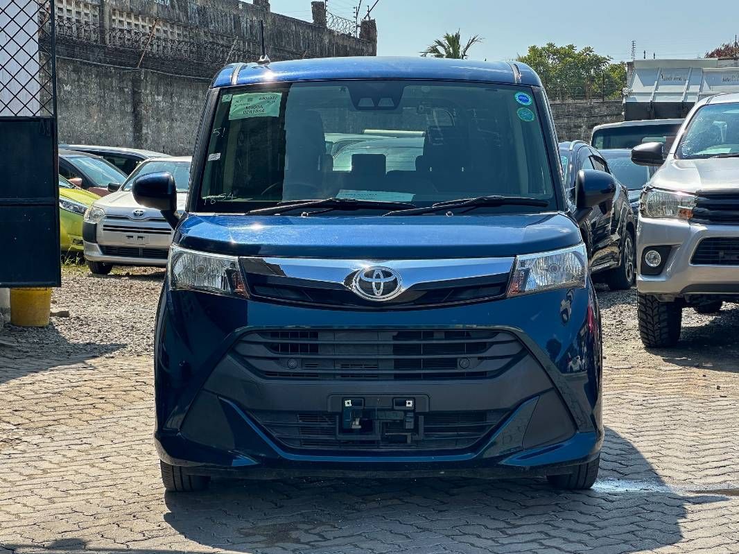 2019 Toyota Tank in navy blue, photo 2 of 12, for sale in Kenya (Ref T19-81854)