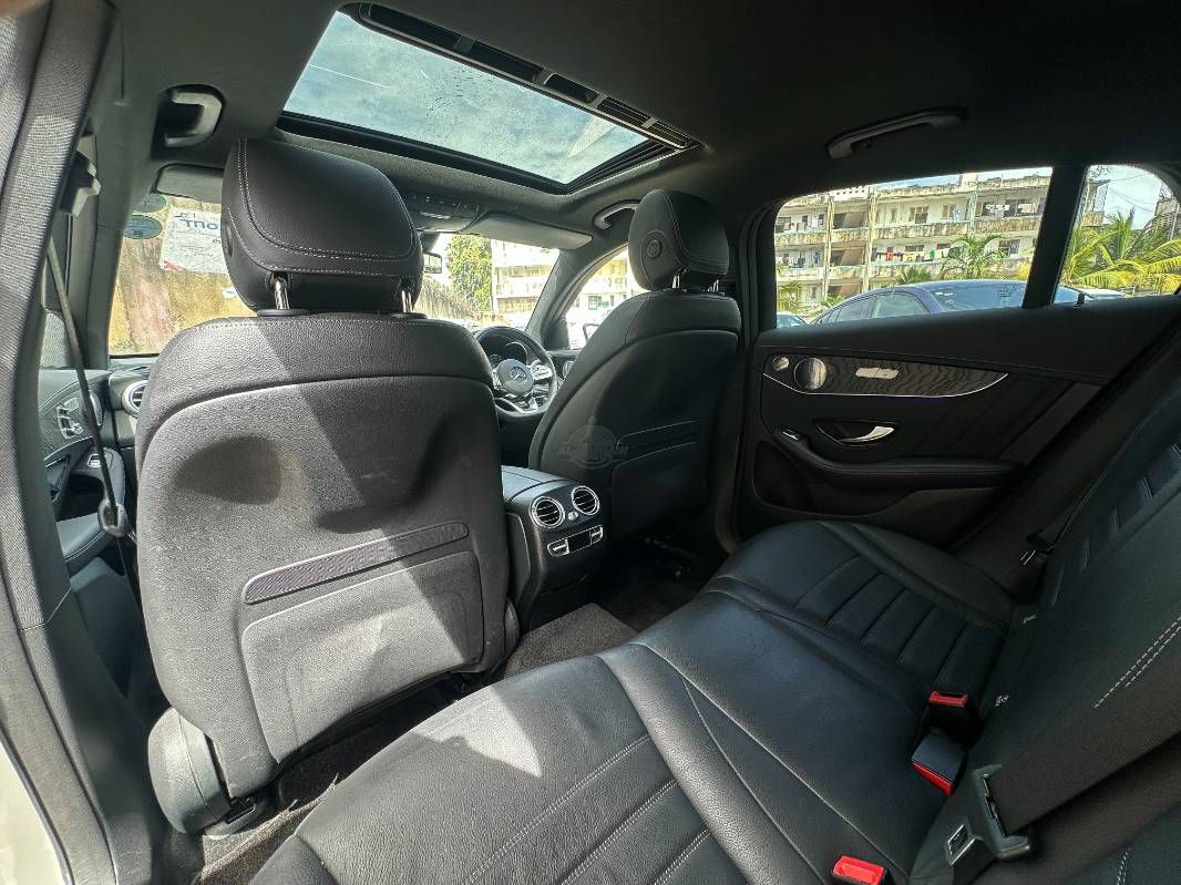 2021 Mercedes-Benz GLC300
