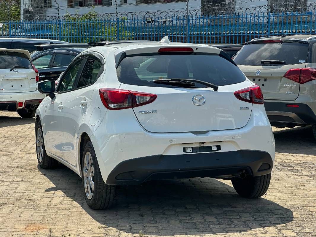 2019 Mazda Demio