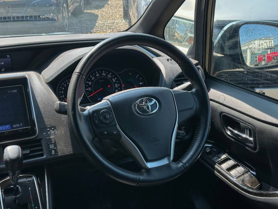 2019 Toyota Voxy