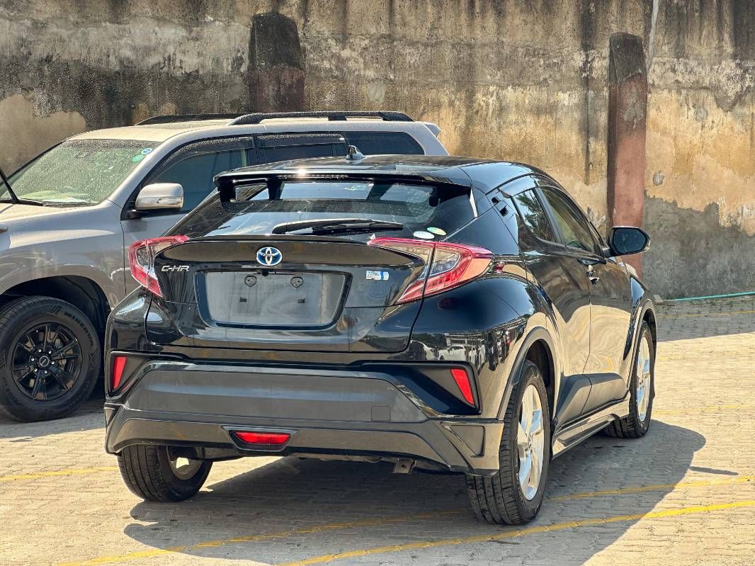 2019 Toyota C-Hr in black, photo 6 of 12, for sale in Kenya (Ref T19-74729)