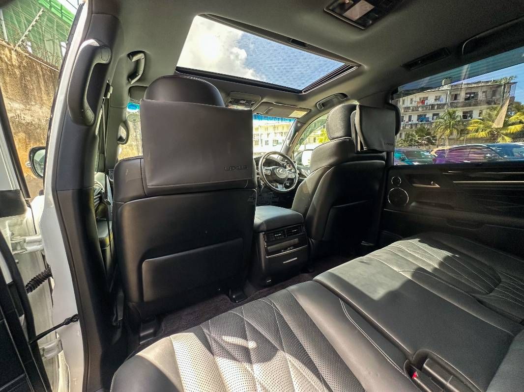 2019 Lexus LX570