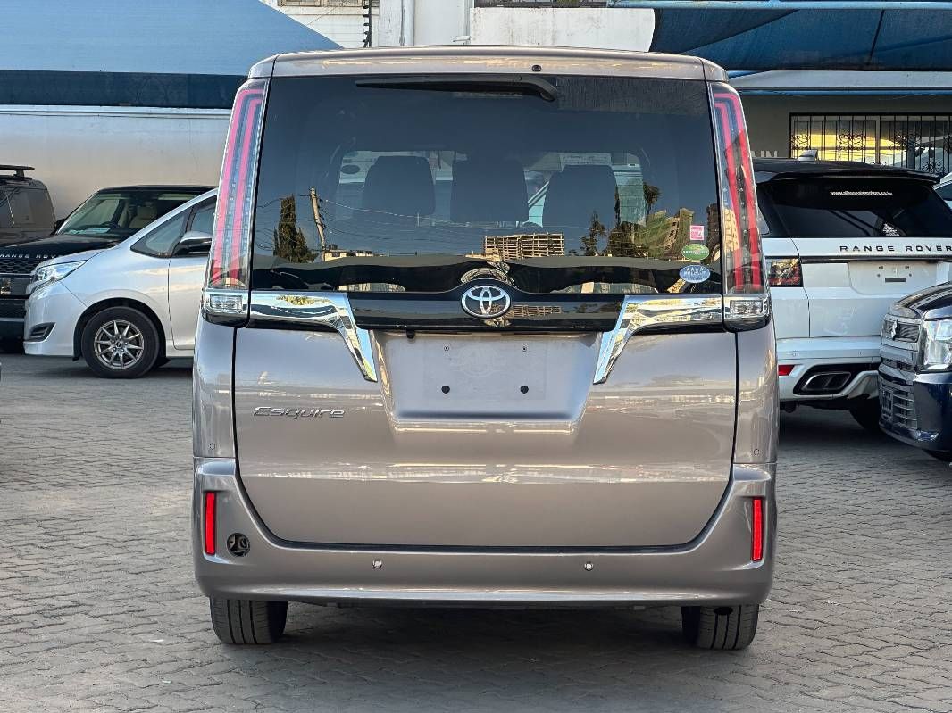 2019 Toyota Esquire