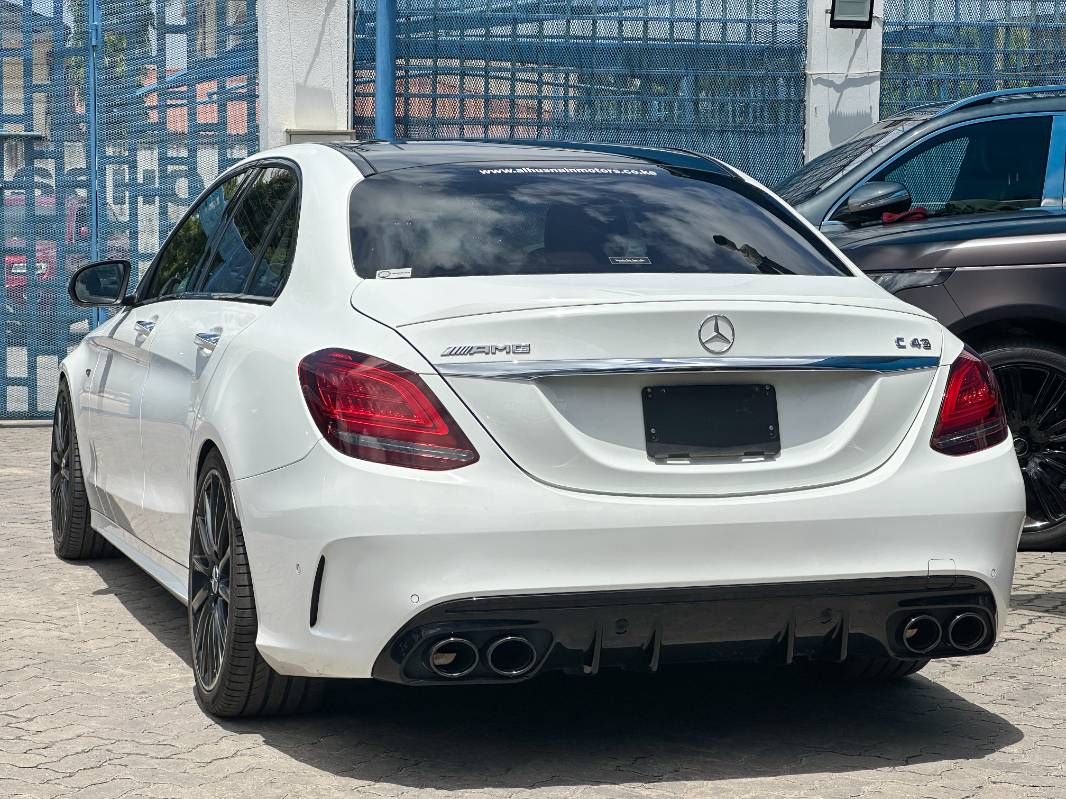2019 Mercedes-Benz C43 in pearl, photo 4 of 10, for sale in Kenya (Ref M19-77855)