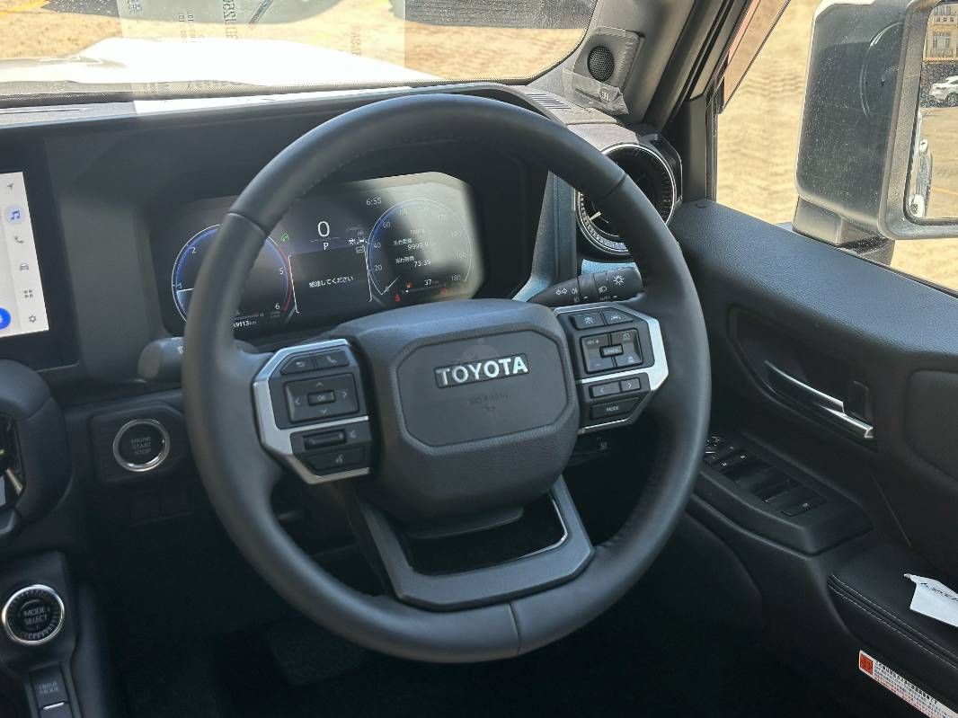 2024 Toyota Landcruiser 250 in pearl, photo 9 of 13, for sale in Kenya (Ref T24-13054)