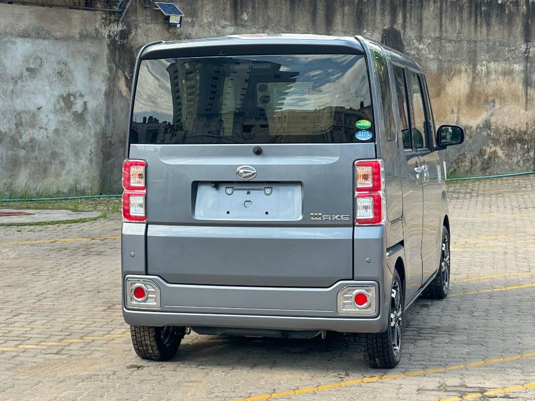 2019 Daihatsu Wake