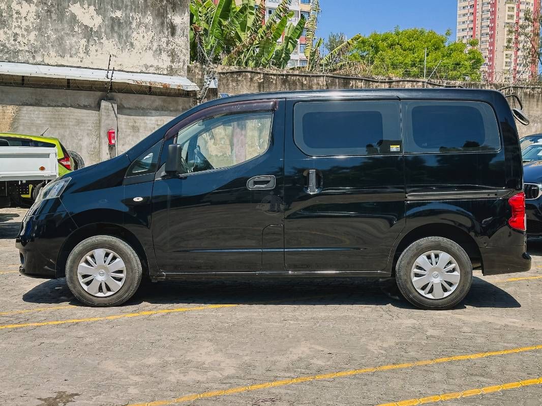 2018 Nissan NV200, photo 3