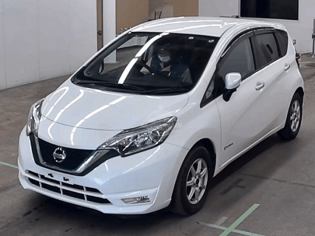 2018 Nissan Note in pearl, photo 1 of 5, for sale in Kenya (Ref N18-41741)