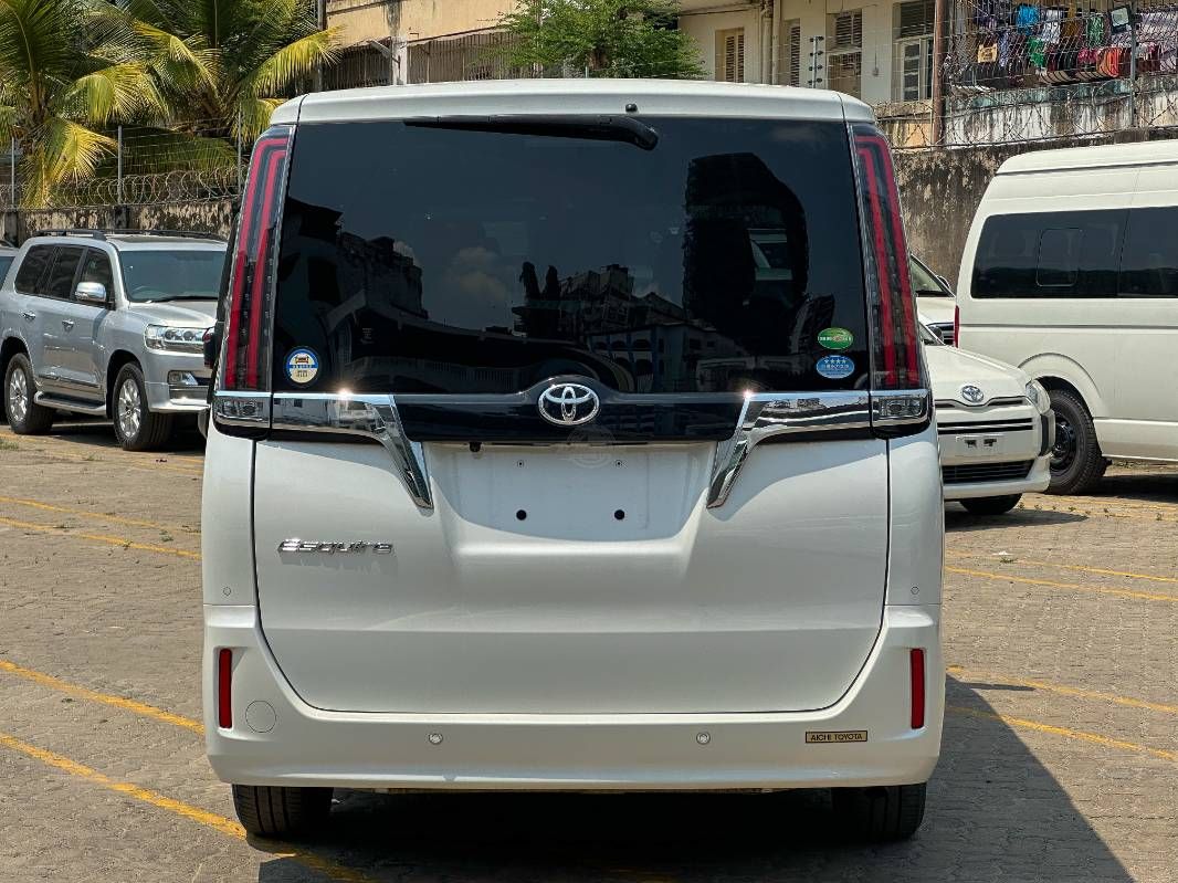 2019 Toyota Esquire