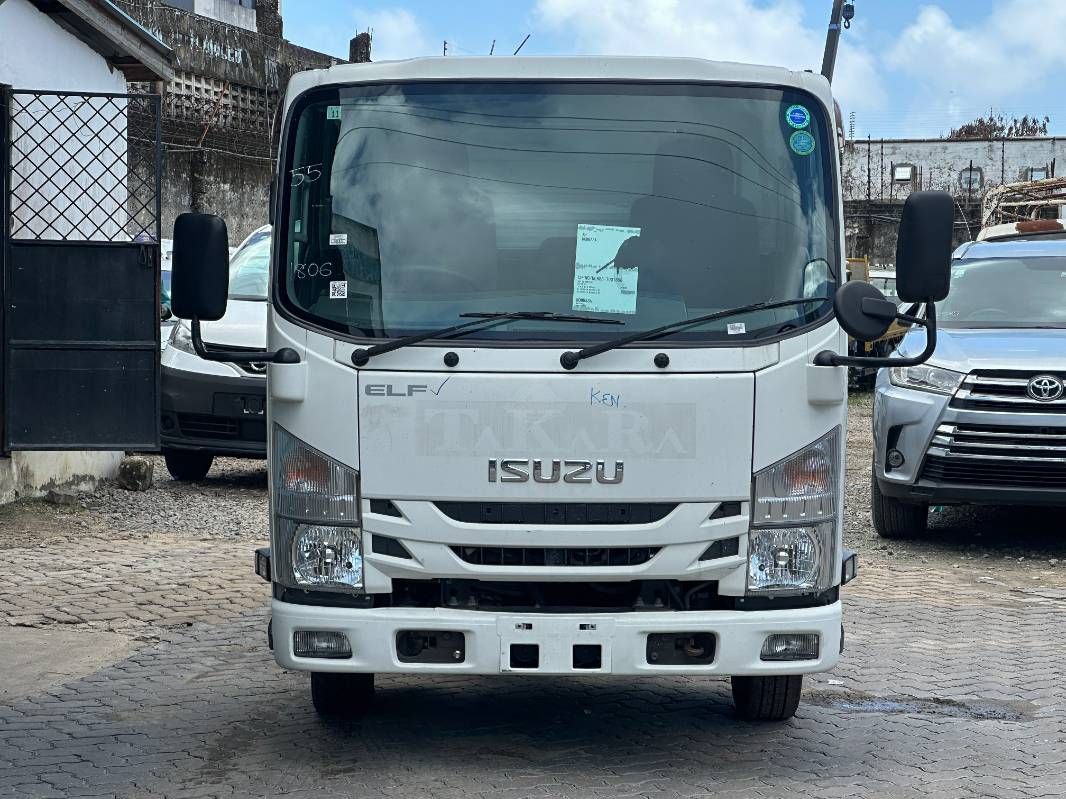 2019 Isuzu Elf