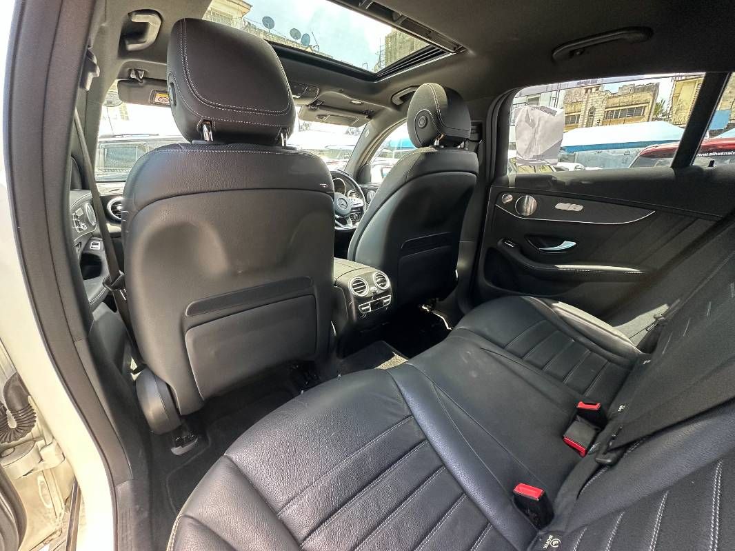 2019 Mercedes-Benz GLC220 in pearl, photo 12 of 13, for sale in Kenya (Ref M19-79525)