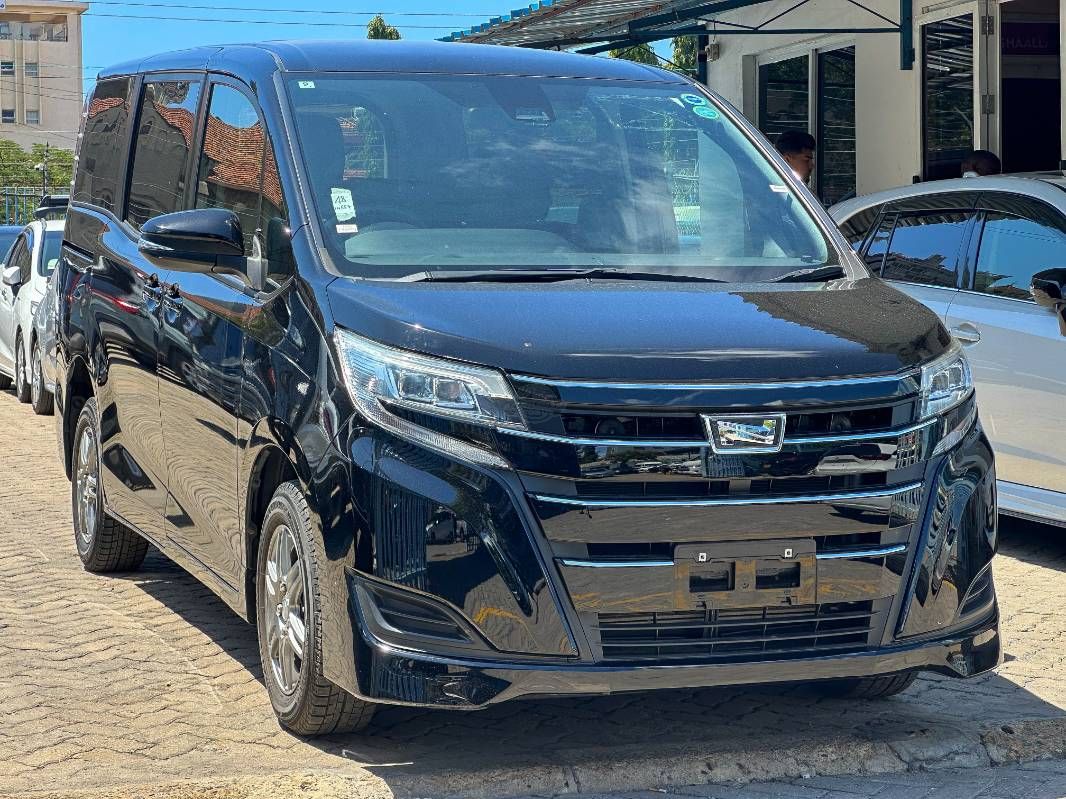2019 Toyota Noah
