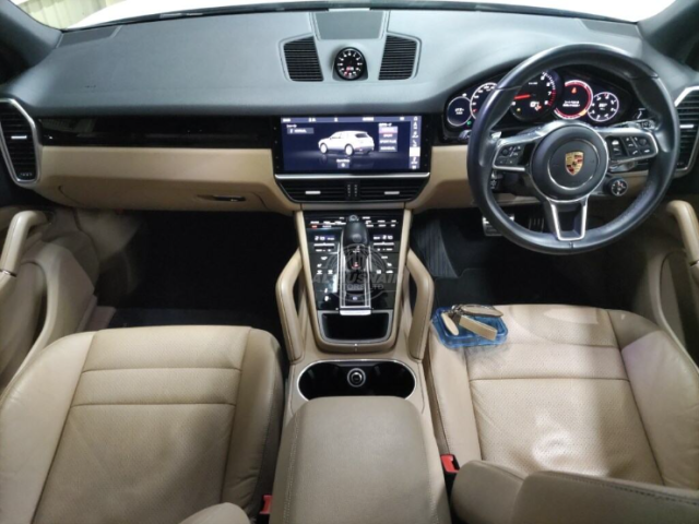2019 Porsche Cayenne in white, photo 2 of 3, for sale in Kenya (Ref P19-35385)