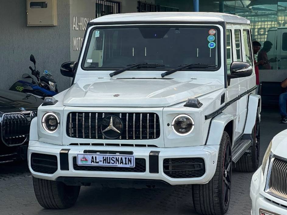 2018 Mercedes-Benz G350D in white, photo 3 of 12, for sale in Kenya (Ref M18-91629)
