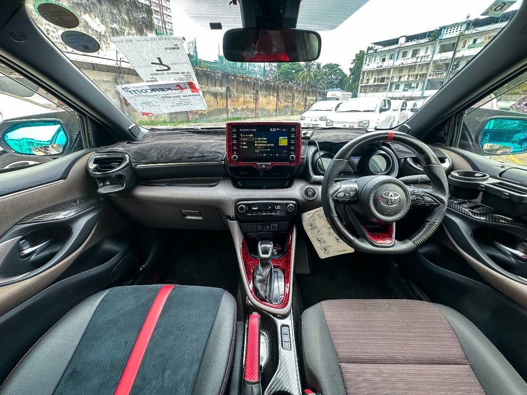 2020 Toyota Yaris in pink, photo 8 of 12, for sale in Kenya (Ref T20-13059)