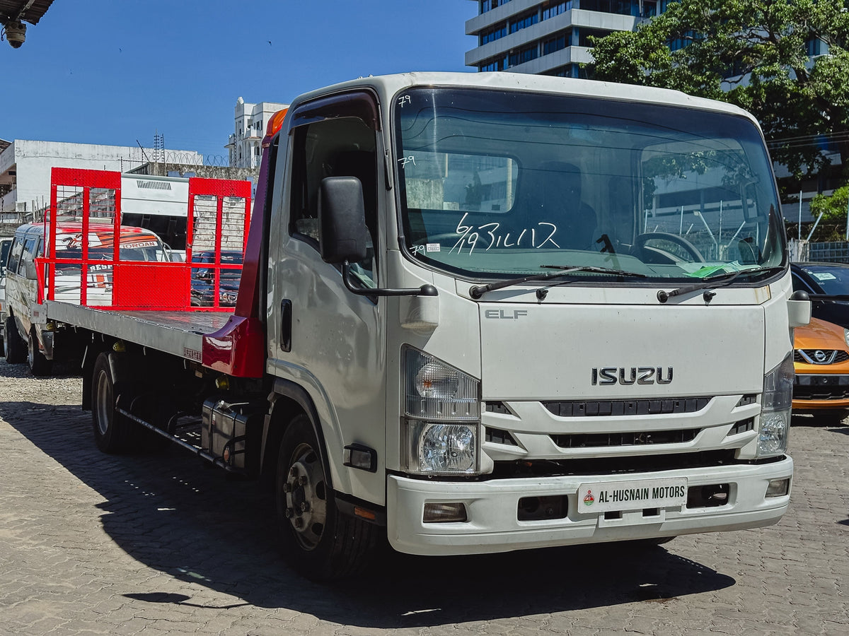 2018 Isuzu Elf