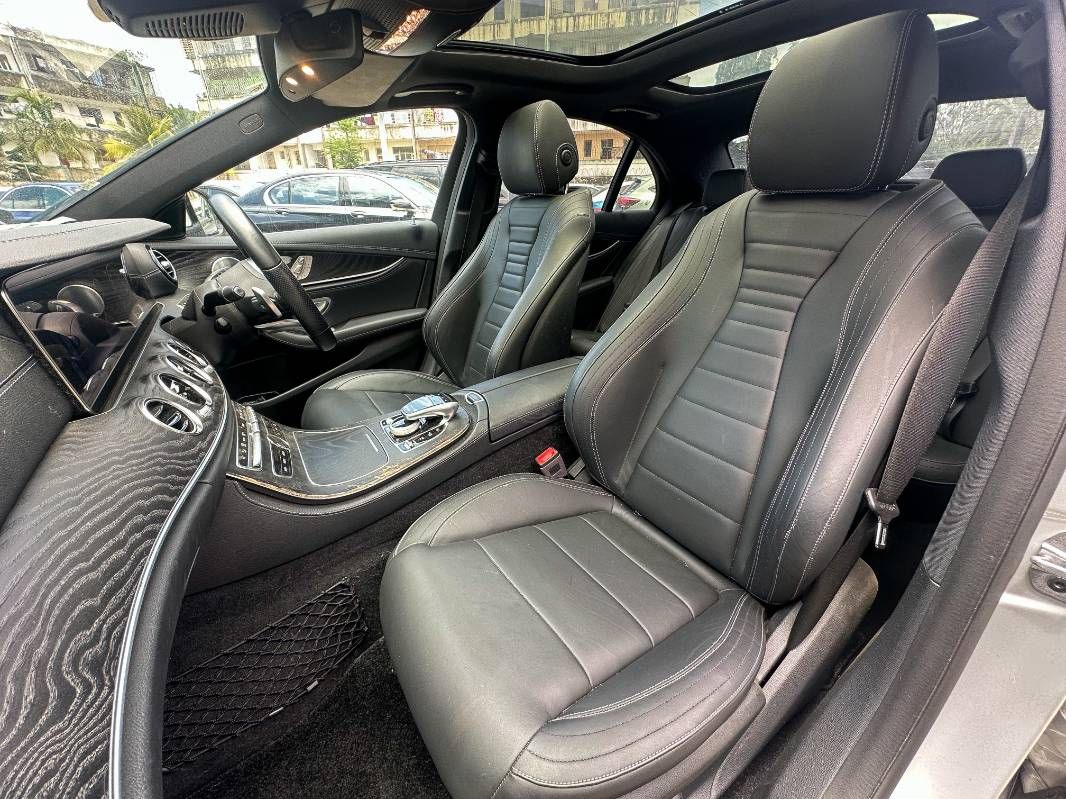2019 Mercedes-Benz E300