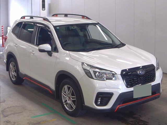 2020 Subaru Forester in pearl, photo 1 of 4, for sale in Kenya (Ref S20-31464)