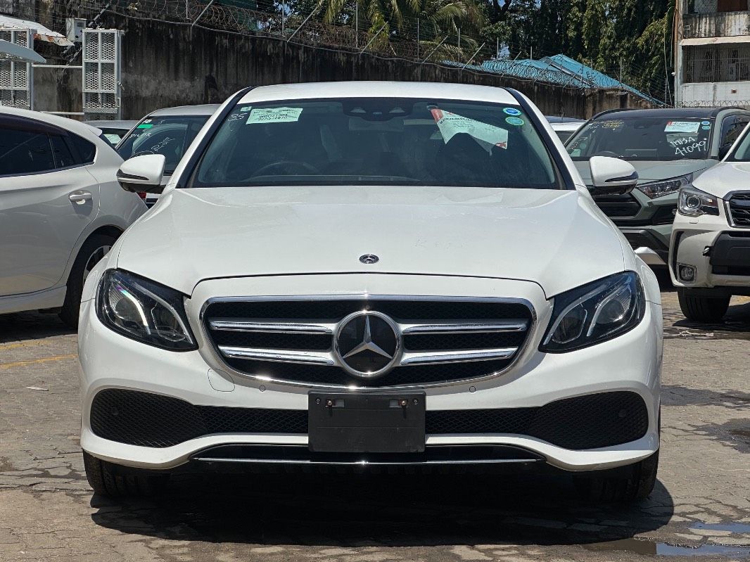 2019 Mercedes-Benz E200