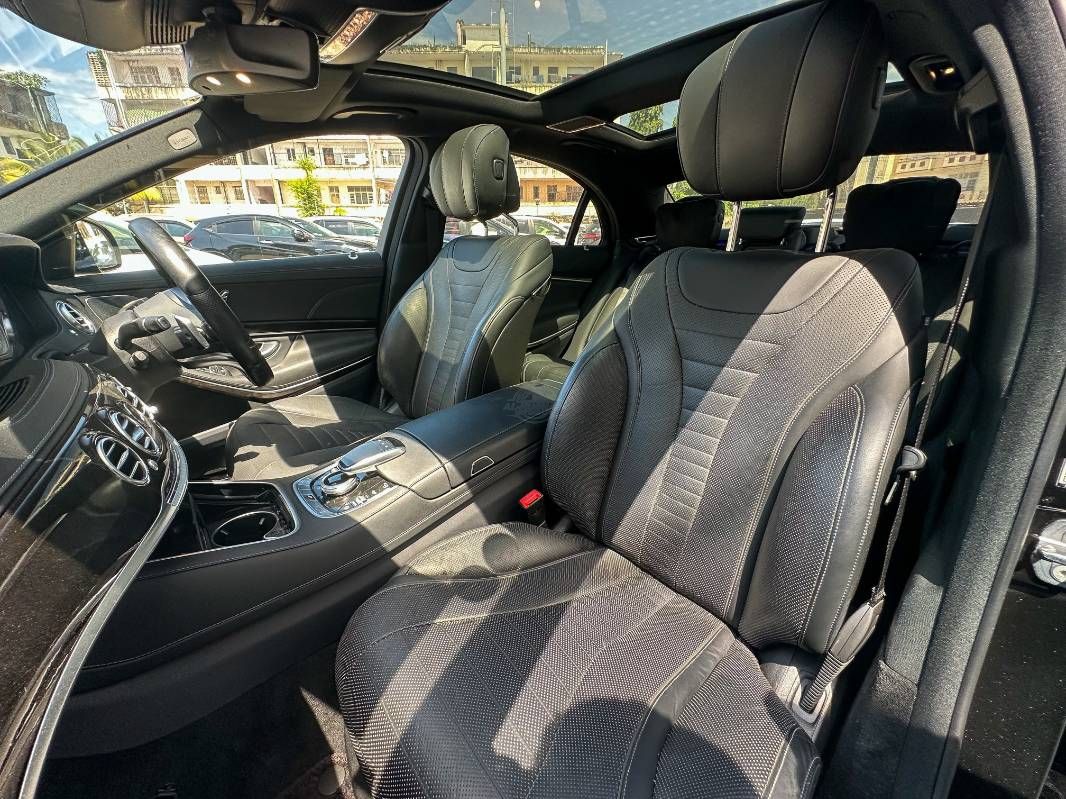 2020 Mercedes-Benz S560 in black, photo 10 of 12, for sale in Kenya (Ref M20-17510)