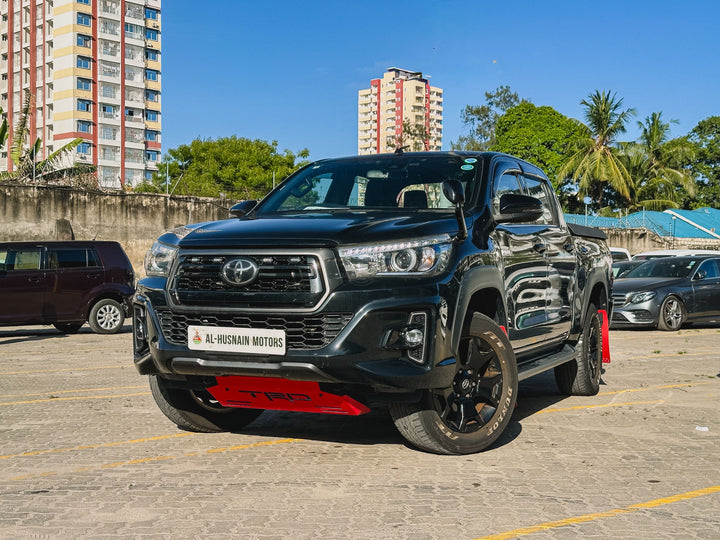 2019 Toyota Hilux in black, photo 1 of 14, for sale in Kenya (Ref T19-12750)