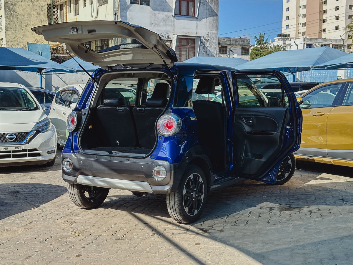 2019 Daihatsu Cast