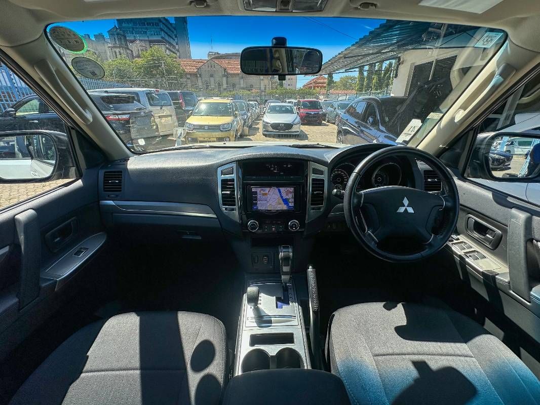 2019 Mitsubishi Pajero