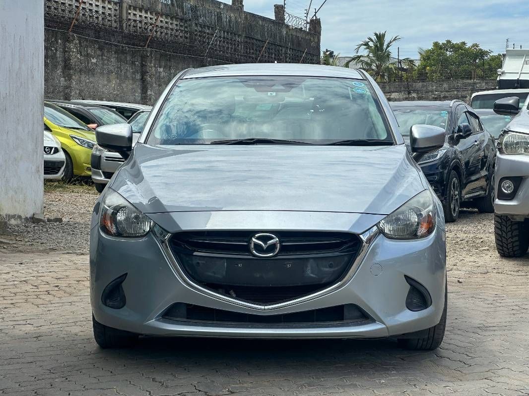 2019 Mazda Demio
