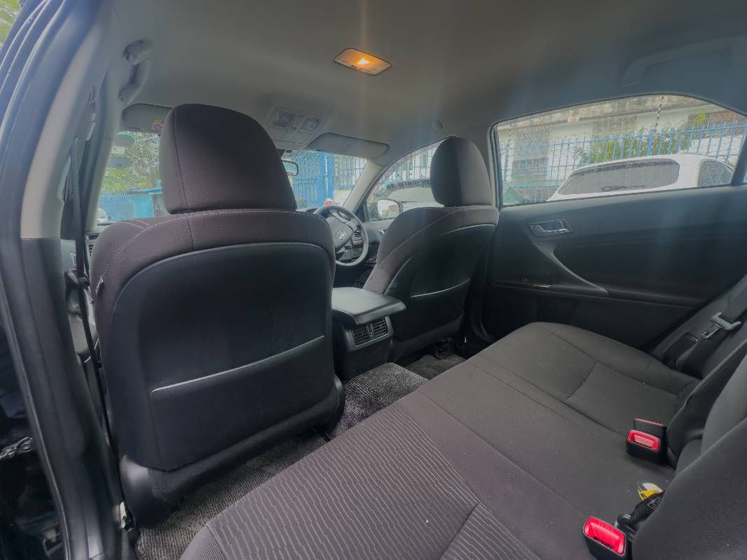 2019 Toyota Mark X in black, photo 11 of 12, for sale in Kenya (Ref T19-11760)