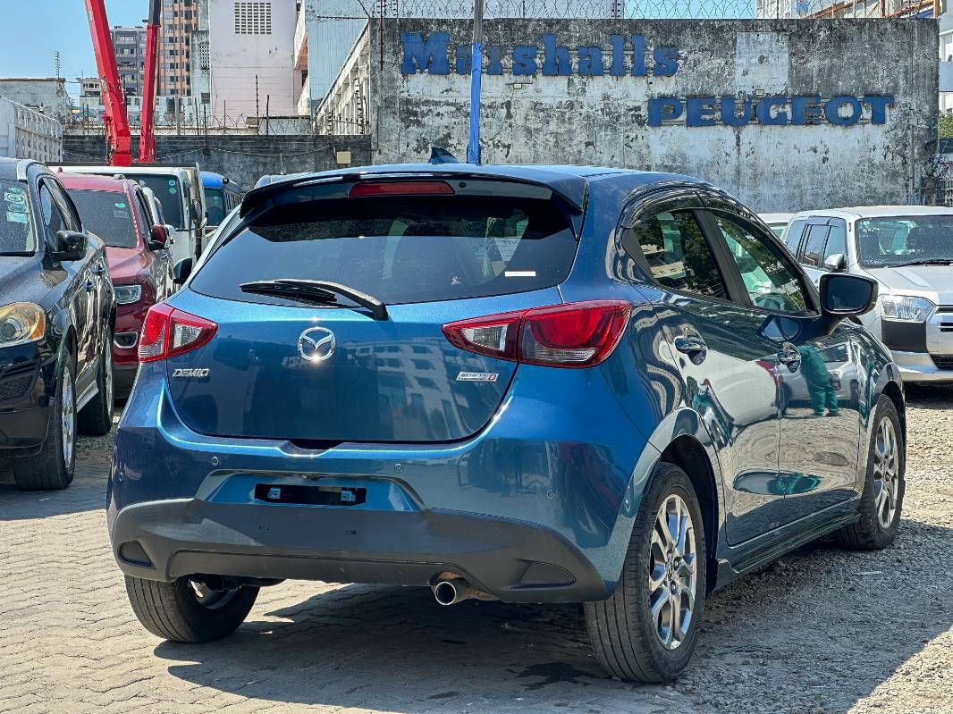 2019 Mazda Demio