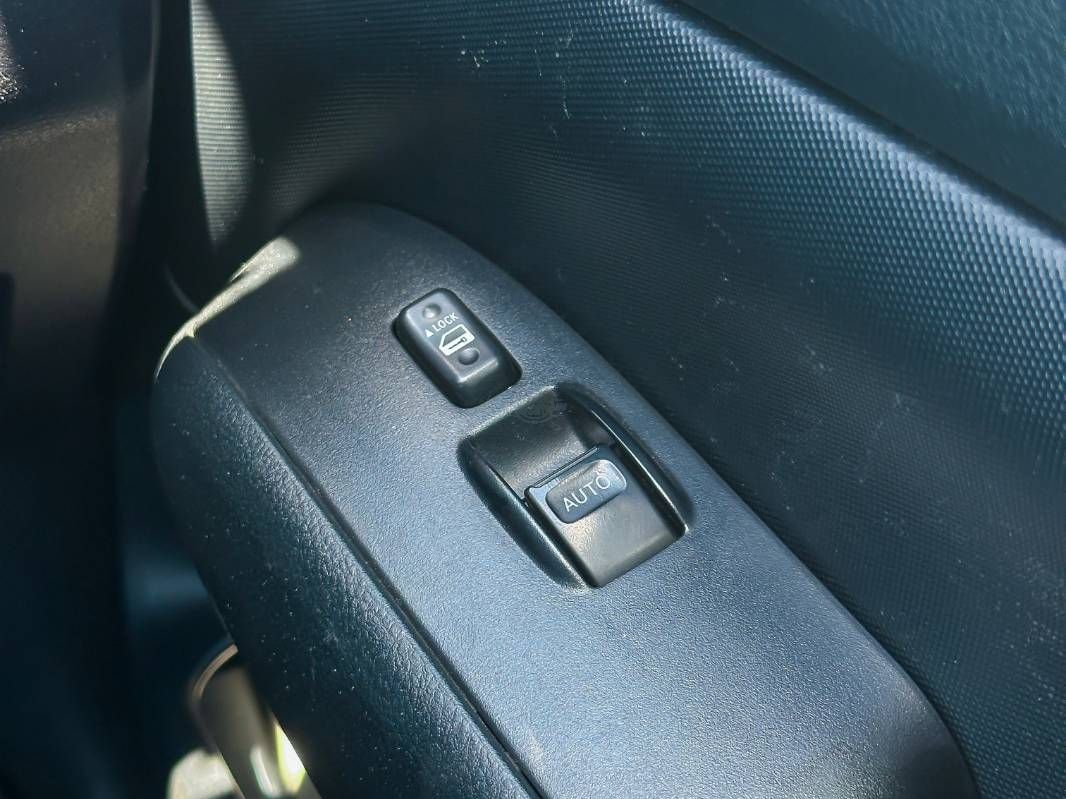 2019 Toyota Probox in white, photo 12 of 15, for sale in Kenya (Ref T19-02683)
