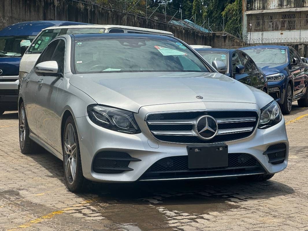 2019 Mercedes-Benz E300