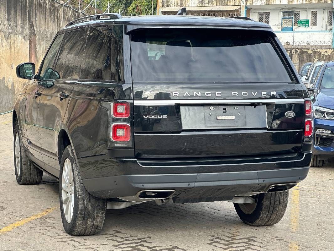 2020 Land Rover Range Rover Vogue