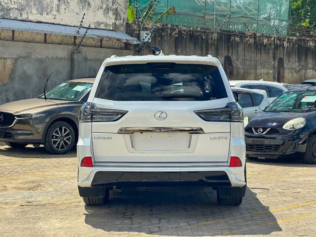 2020 Lexus LX570
