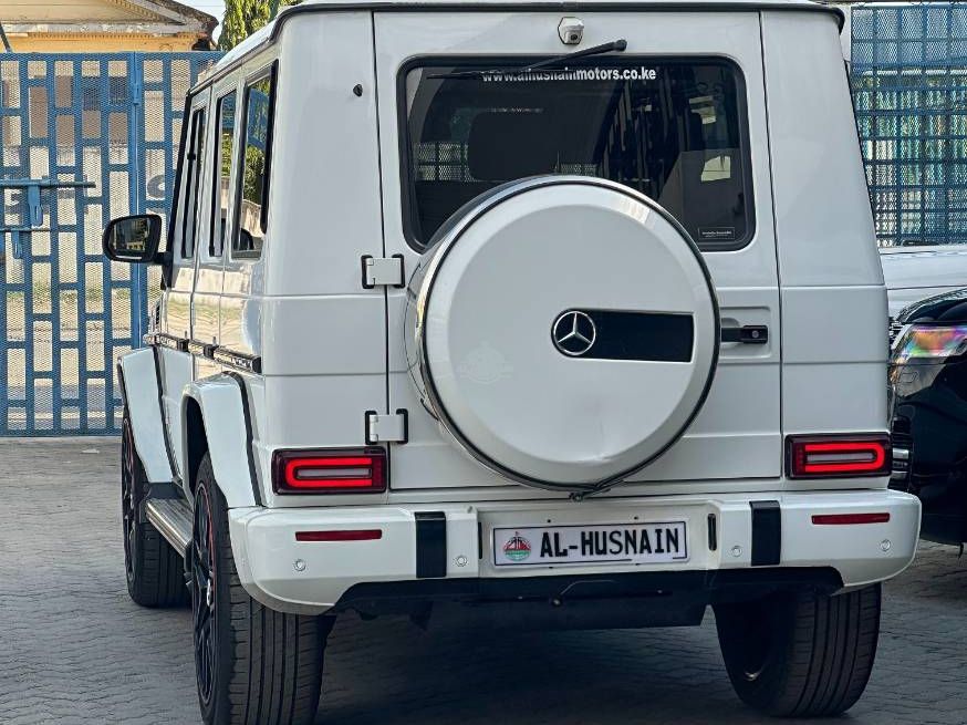 2018 Mercedes-Benz G350D in white, photo 4 of 12, for sale in Kenya (Ref M18-91629)