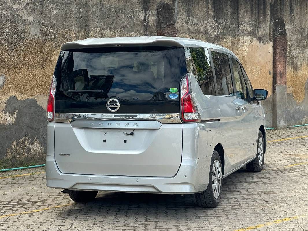 2019 Nissan Serena, photo 5