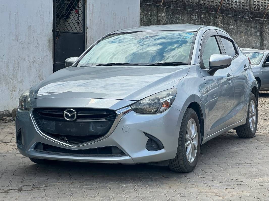 2019 Mazda Demio