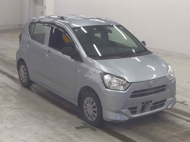 2019 Toyota Pixis in silver, photo 1 of 4, for sale in Kenya (Ref T19-18990)