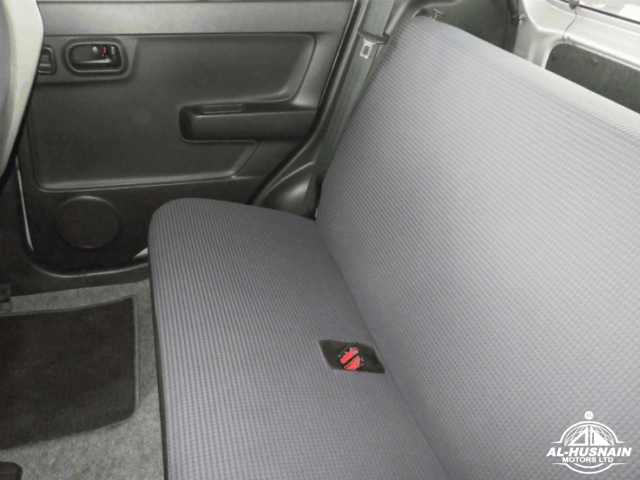 2019 Suzuki Alto in silver, photo 2 of 5, for sale in Kenya (Ref S19-09030)