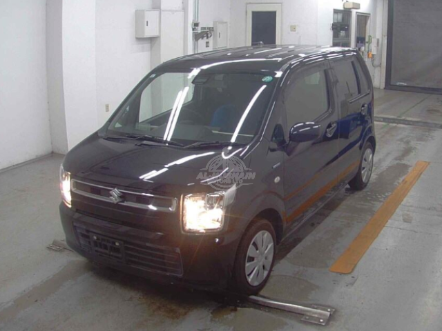 2019 Suzuki Wagon R in black, photo 1 of 4, for sale in Kenya (Ref S19-02635)