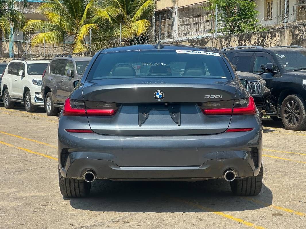 2019 BMW 320i