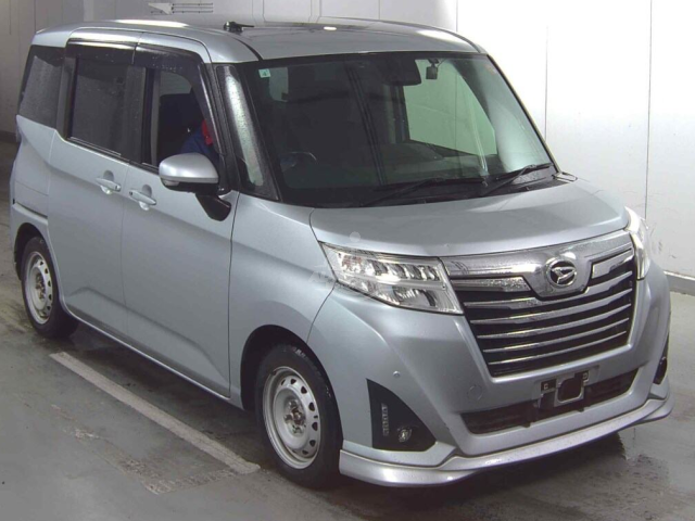 2019 Daihatsu Thor in silver, photo 1 of 3, for sale in Kenya (Ref D19-49173)