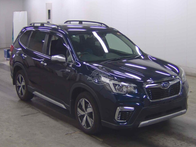2019 Subaru Forester in blue, photo 1 of 4, for sale in Kenya (Ref S19-28264)