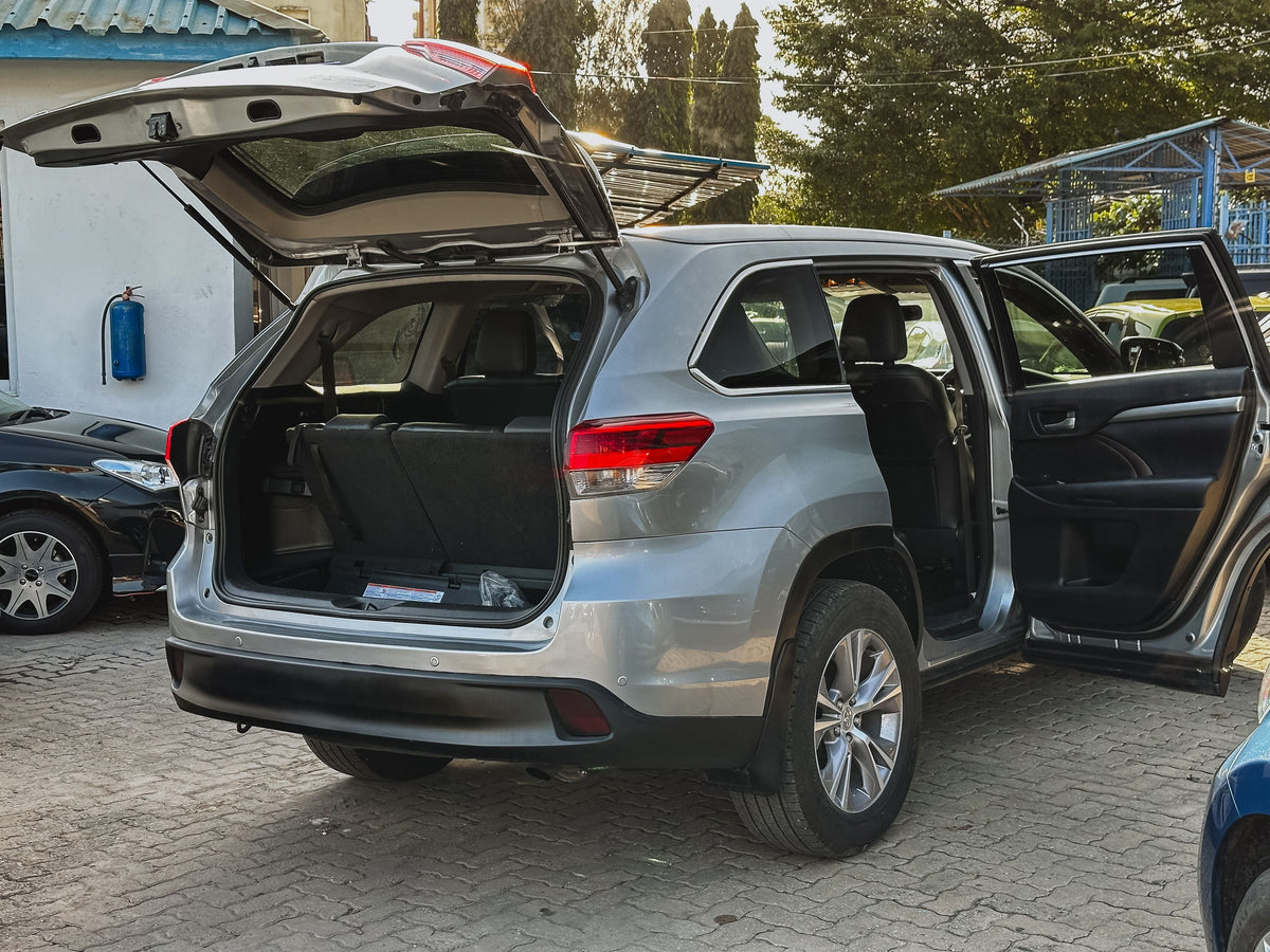 2015 Toyota Kluger